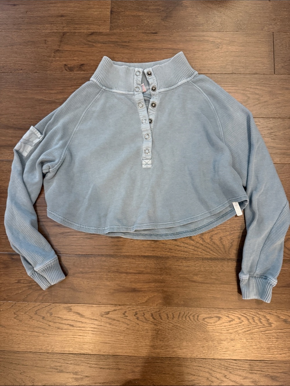 FP Movement Henley Style Oversized Long Sleeve Tee Size Small - C59-021